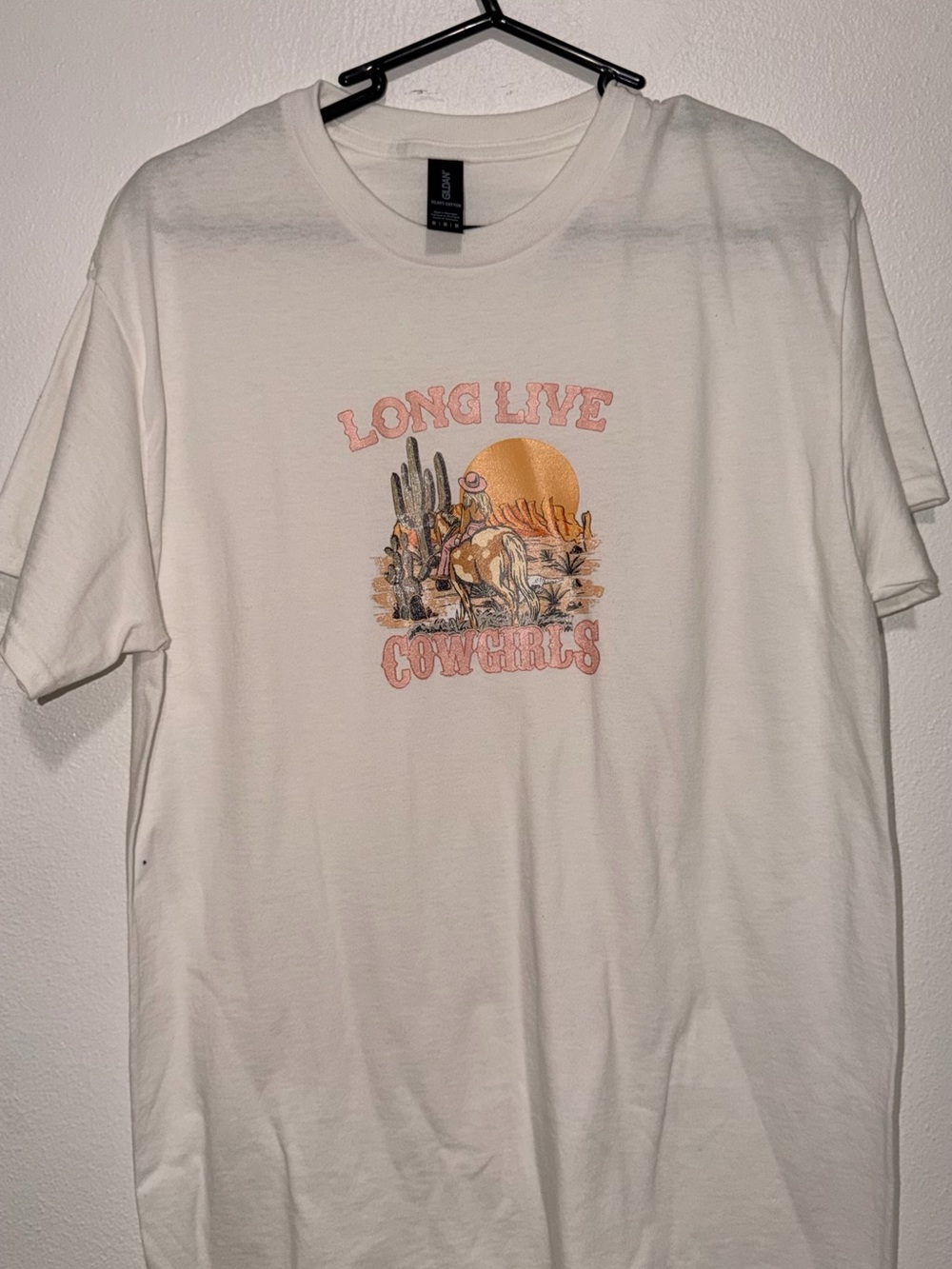 Gildan White Short-Sleeve 'Long Live Cowgirls' Graphic Tee